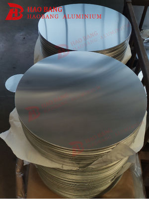 滑らかな表面 高平面性 アルミディスク 1050 1060 3003合金,0.3 6mm 厚さ,カスタムサイズ アルミ空白 ランプカバー & ポット