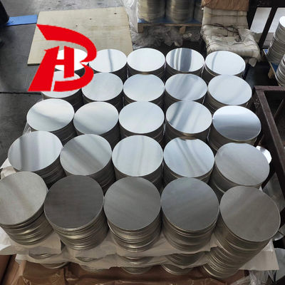 カスタムサイズ アルミニウム円 0.3-6mm 厚さ 100-1000mm 直径 CC DC 材料 1050 1060 3003 合金 クラック耐久 調理用具やランプカバーの深層画